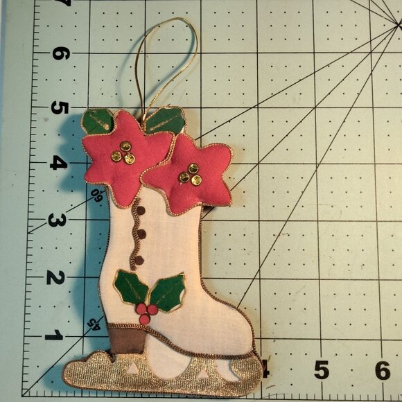 Christmas Ice Skate Ornament Magnet Holly Accents White Gold Trim - Picture 3 of 4